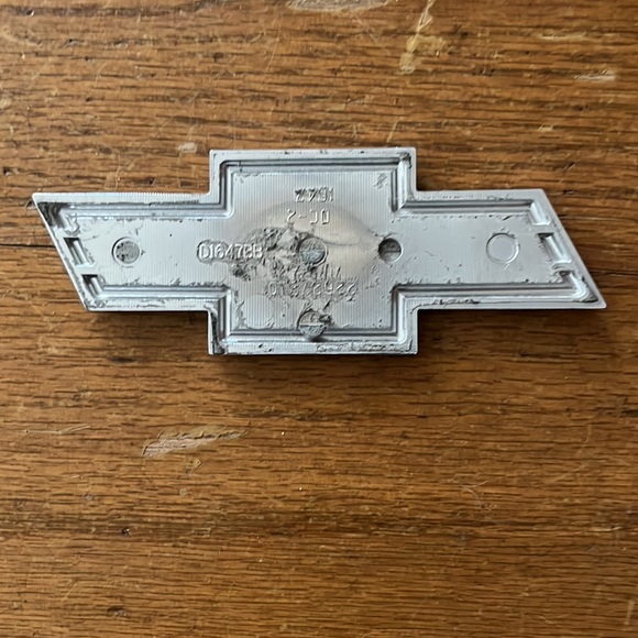 Chevy Blue Bowtie Emblem Genuine OEM - Picture 2 of 5